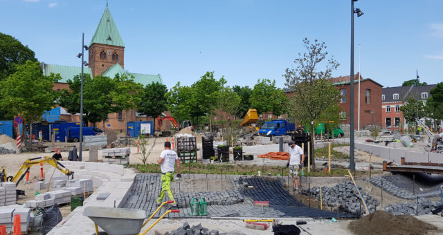 Åbning af det nye torv
